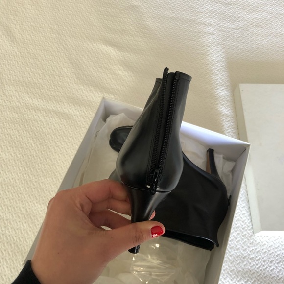 Tabi black ankle boots with stiletto heel - Picture 4 of 7